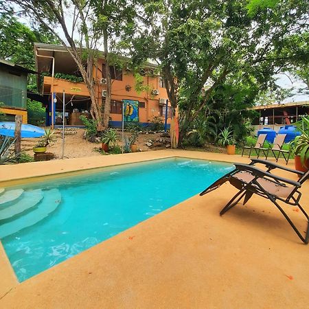 Casa Pura Vida Surf Hostel - Tamarindo Costa Rica Buitenkant foto