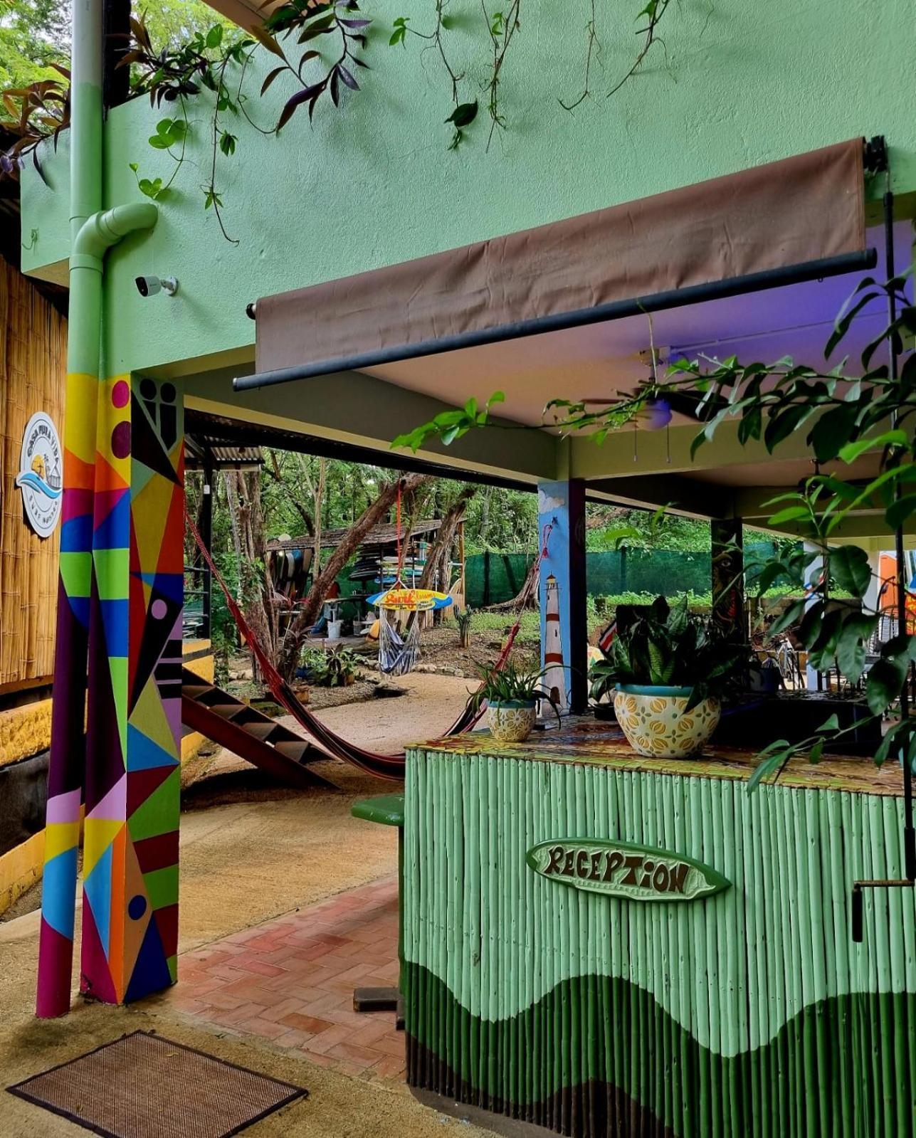 Casa Pura Vida Surf Hostel - Tamarindo Costa Rica Buitenkant foto