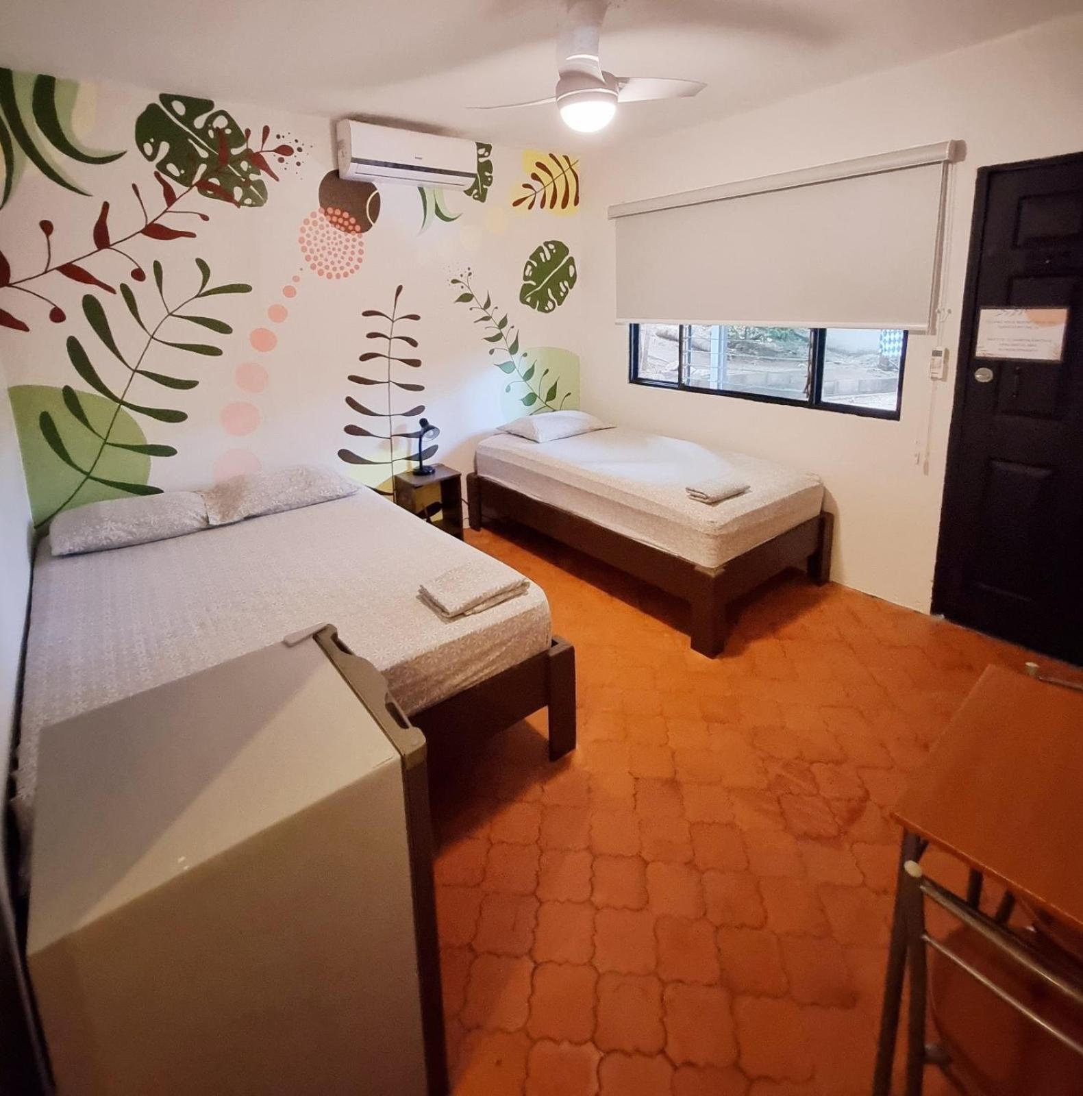 Casa Pura Vida Surf Hostel - Tamarindo Costa Rica Buitenkant foto