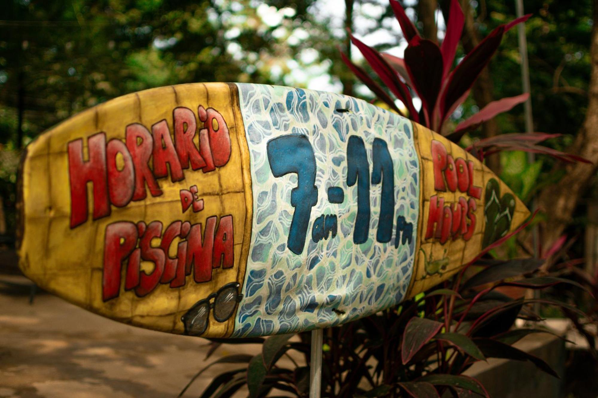 Casa Pura Vida Surf Hostel - Tamarindo Costa Rica Buitenkant foto