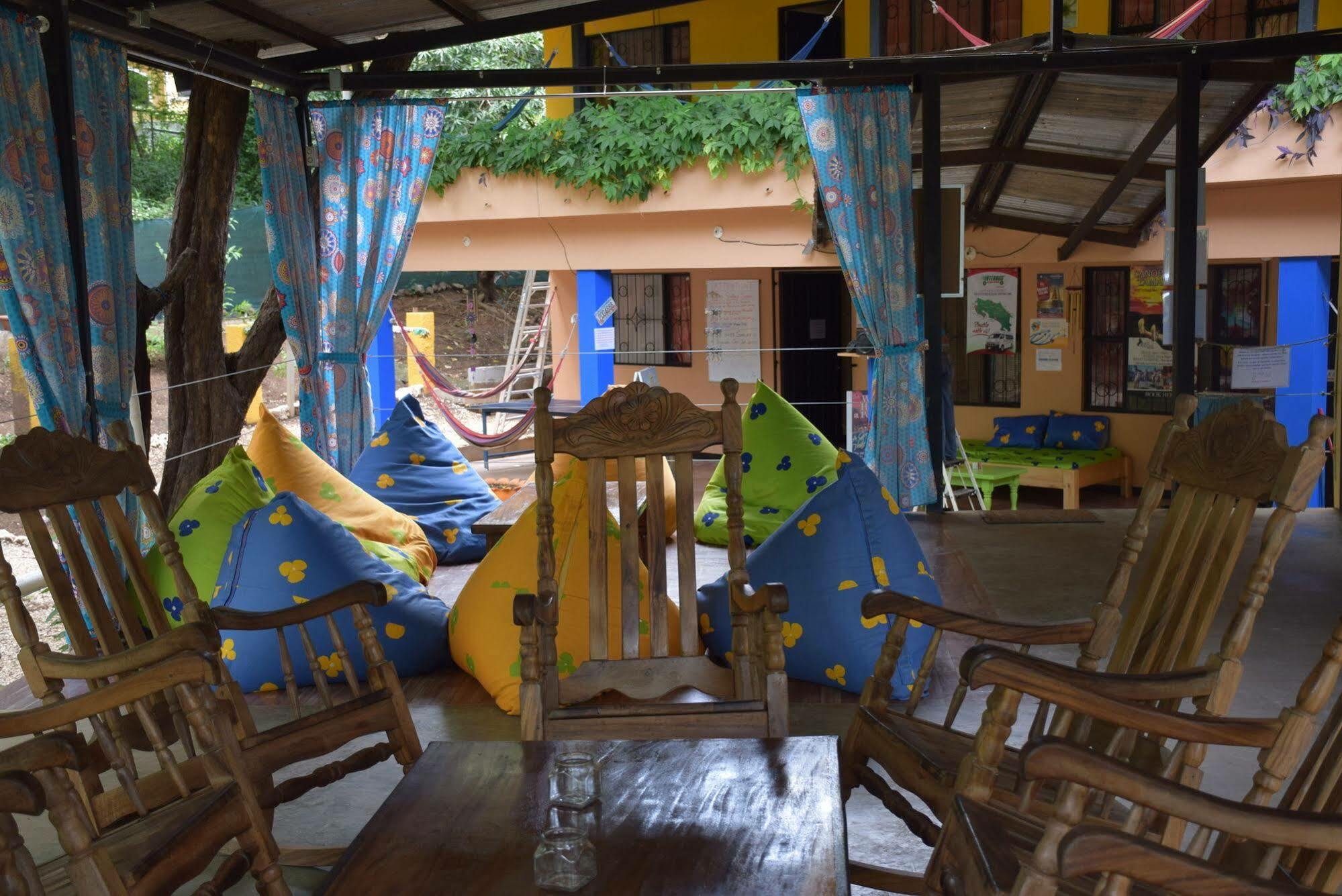 Casa Pura Vida Surf Hostel - Tamarindo Costa Rica Buitenkant foto